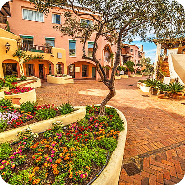 Porto Cervo Sunset: Un pomeriggio alla scoperta della Costa Smeralda, visita alle località più rinomate e un aperitivo al tramonto. - immagine 4