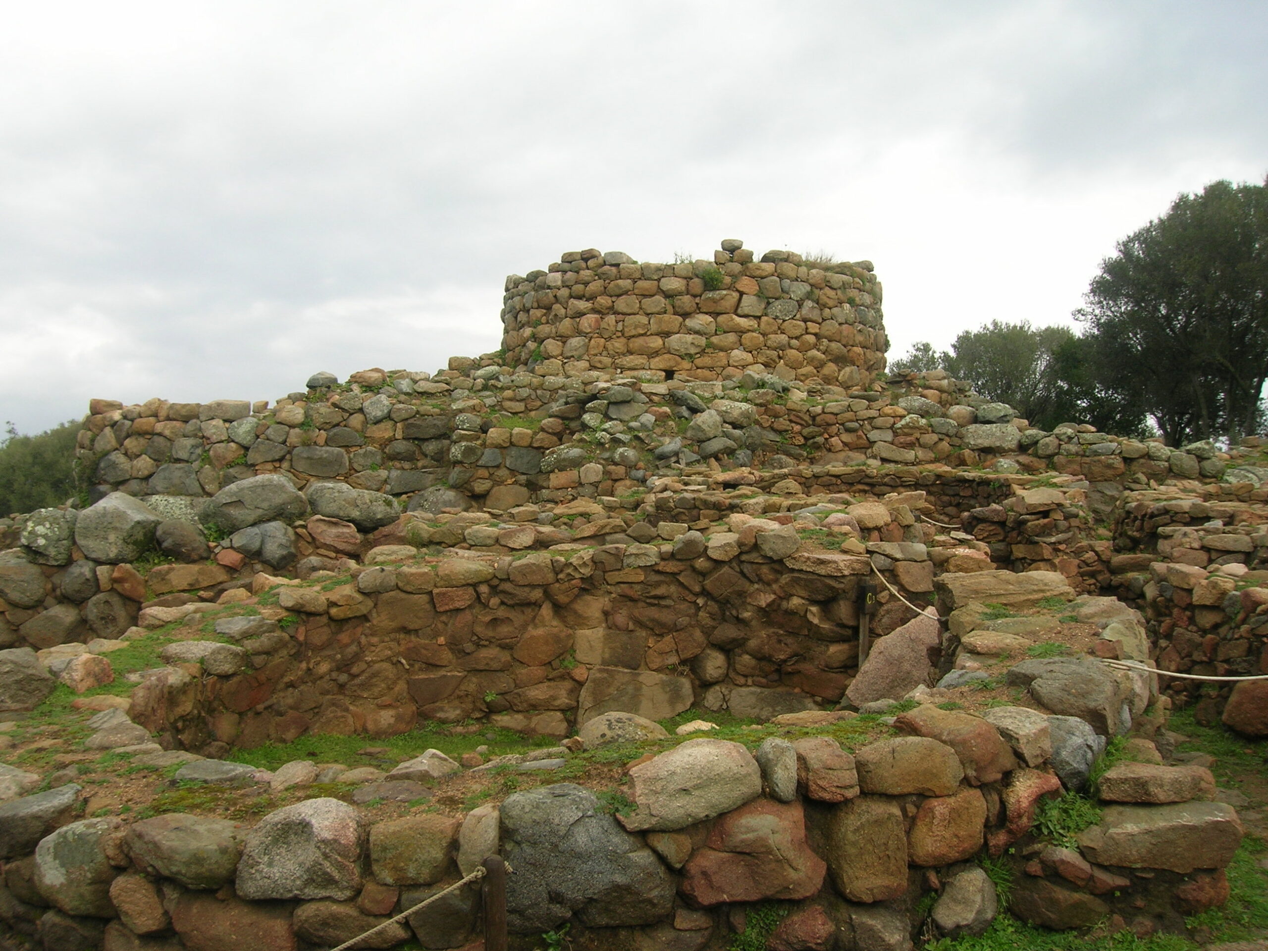 Arzachena: Tour archeologico di mezza giornata nel Parco Archeologico di Arzachena - immagine 3