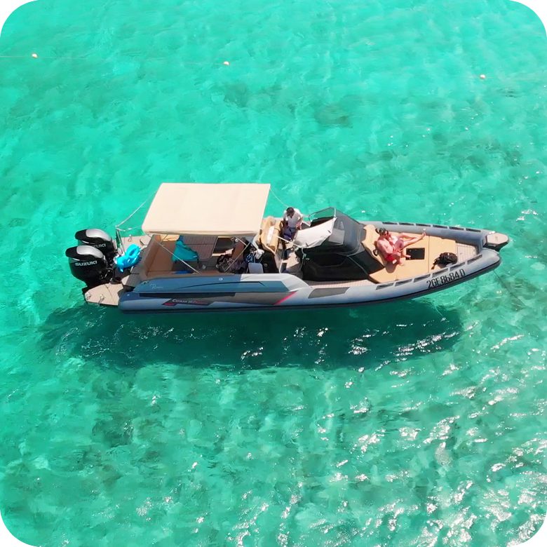Da Cannigione: Tour privato su Maxirib con tante soste bagno tra le isole dell'Arcipelago di La Maddalena - immagine 4