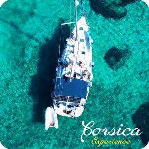 Da Santa Teresa di Gallura: Escursione giornaliera in barca a vela nel mare della Corsica